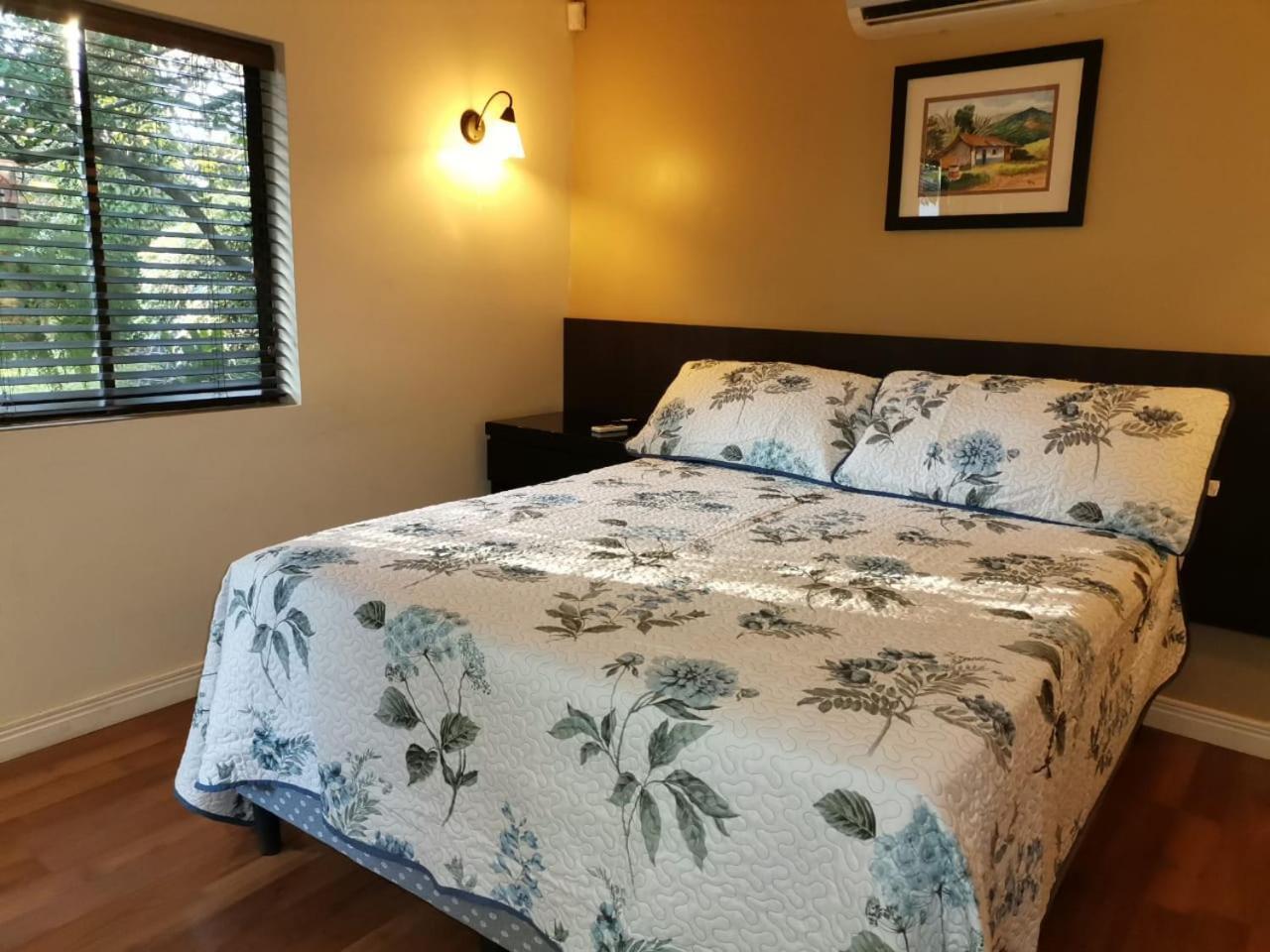 Airport Costa Rica B&B Río Segundo Εξωτερικό φωτογραφία